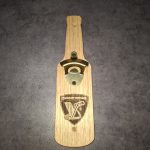 Décapsuleur mural en bois – Logo Diables Rouges